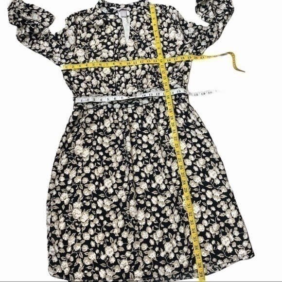 H&M floral dress - Picture 7 of 11